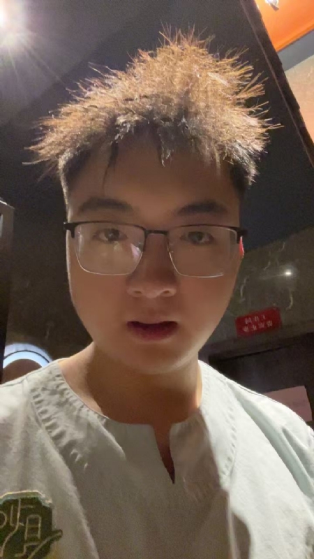 成熟稳重的男士的第一张照片--东阳认干亲服务网